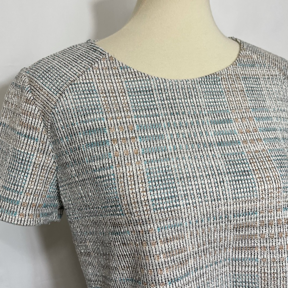 W5 Fringed Hem Short Sleeve Top - Picture 6 of 13